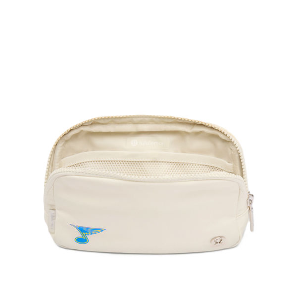 ST. LOUIS BLUES LULULEMON EVERYWHERE BELT BAG - IVORY