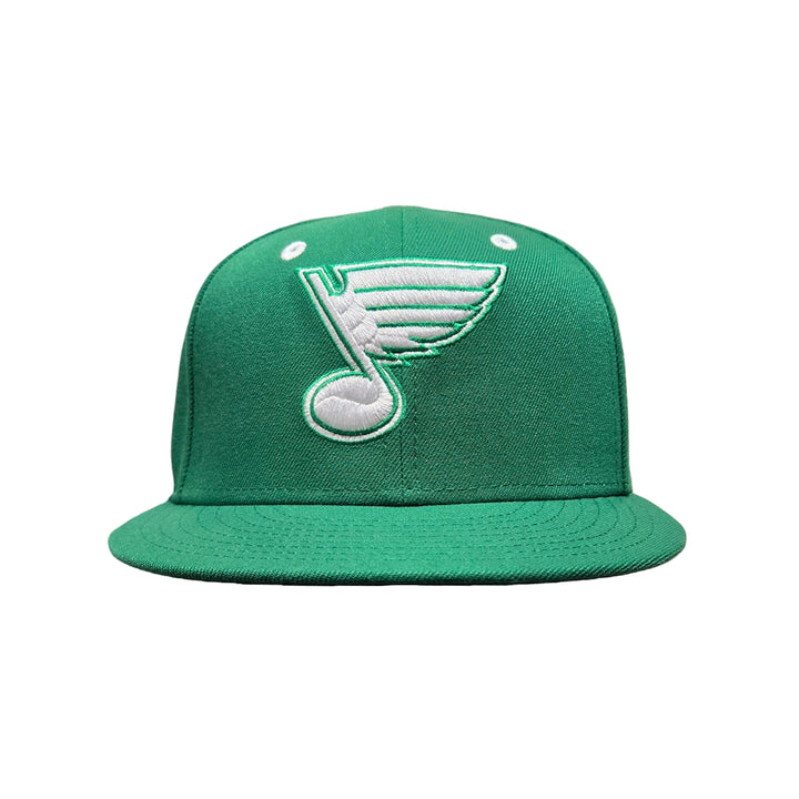 ST. LOUIS BLUES NEW ERA ST. PADDY'S DAY FLAT BRIM SNAPBACK HAT - GREEN