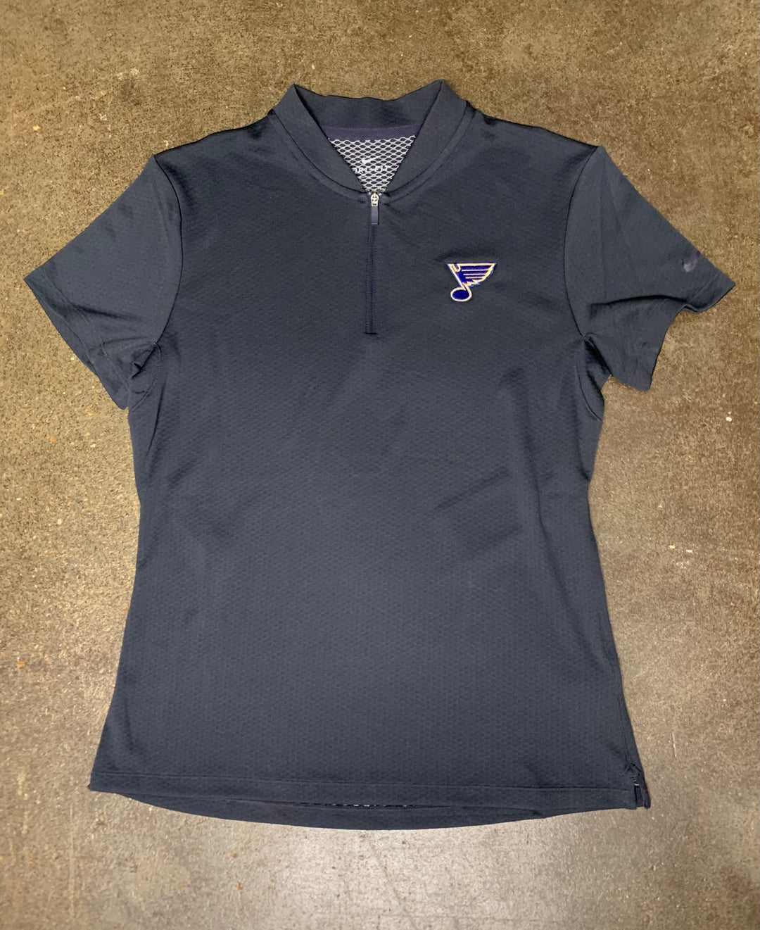 ST. LOUIS BLUES NIKE WOMENS BLADE ZIP POLO - SLATE